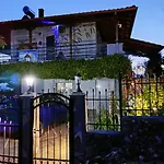 Seaside Adam's House 2019 度假居