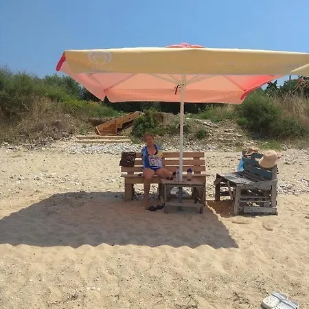 Prázdninový dům Seaside Adam's House 2019 *