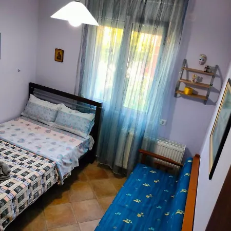 Seaside Adam's House 2019