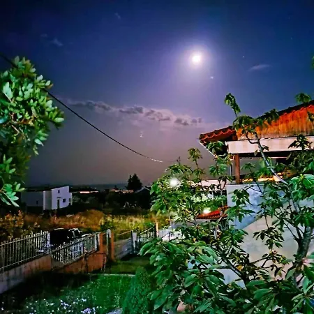 Seaside Adam's House 2019 Casa vacanze *