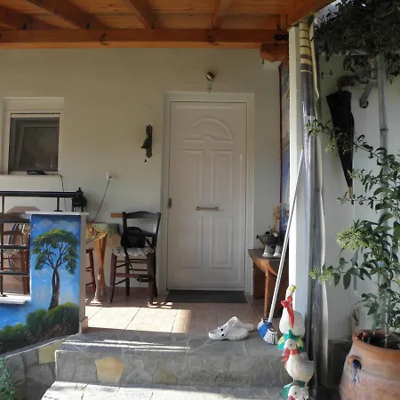 Seaside Adam's House 2019 * Kariani